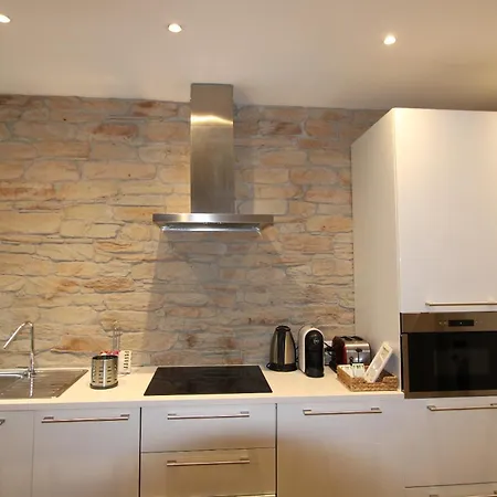 La Maison De Garage Daire Trieste